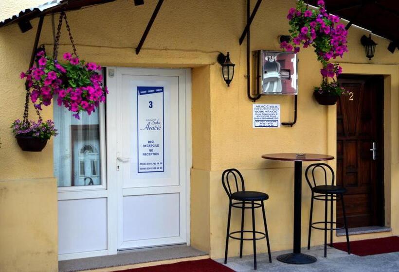 פנסיון Rooms Aračić