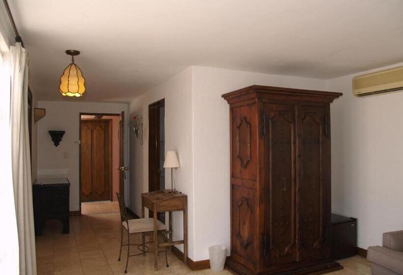 هتل Casa Rosada  Adults Only