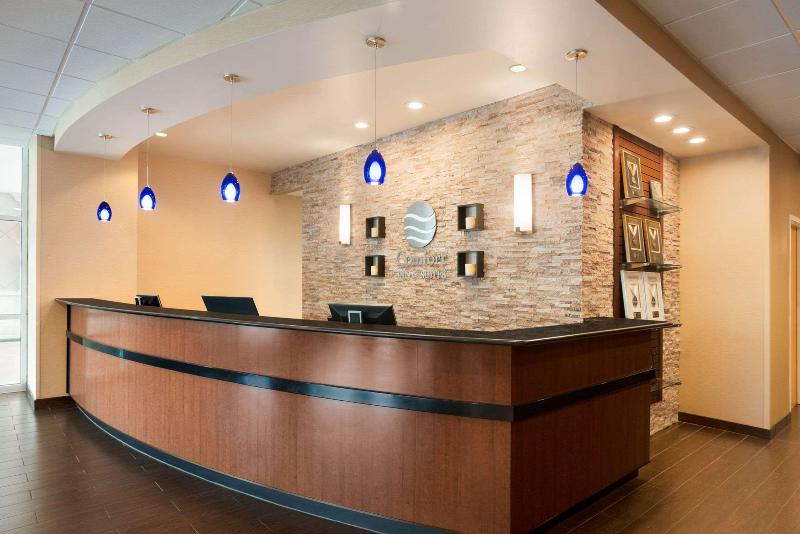 酒店 Comfort Inn & Suites Presidential