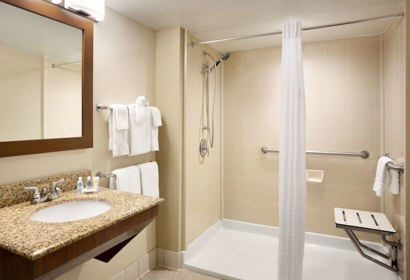 هتل Comfort Inn & Suites Presidential