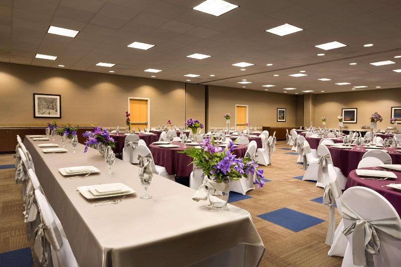 هتل Comfort Inn & Suites Presidential