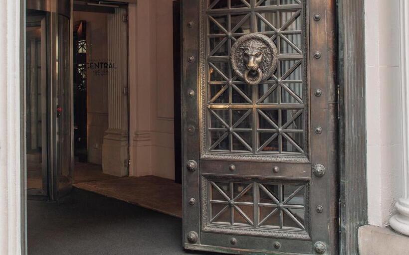 Grand Hotel Central, Small Luxury Hotels