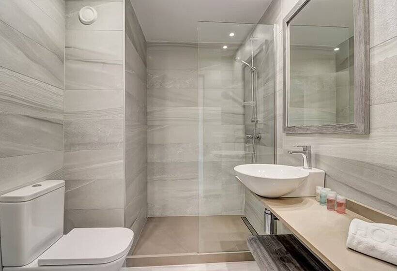 ホテル Hoposa Pollentia - Adults Only