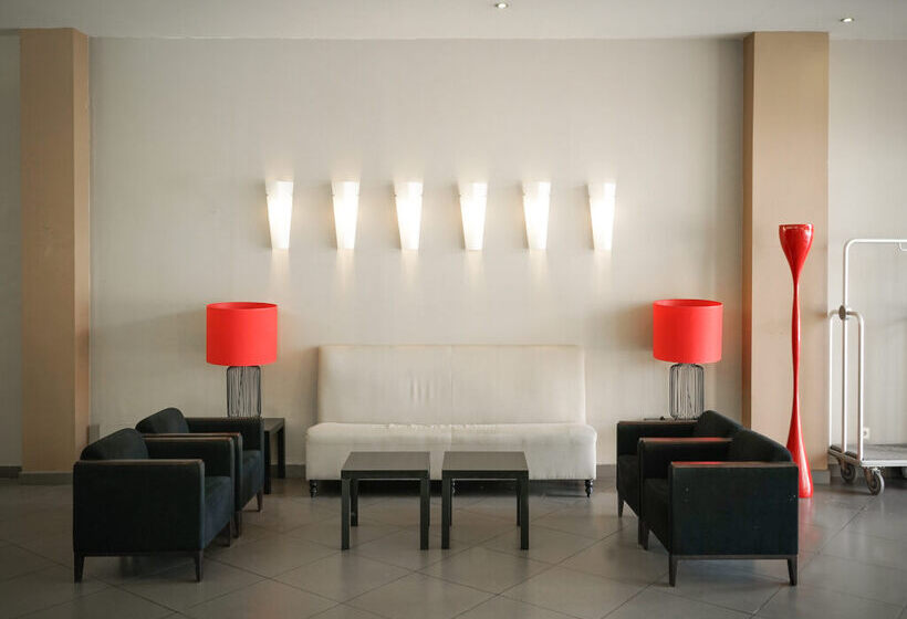 هتل Ohtels Campo de Gibraltar