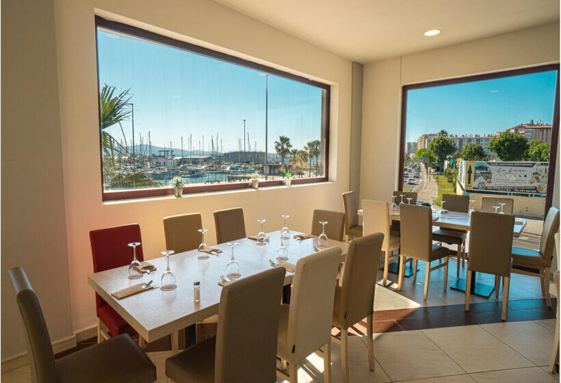 هتل Ohtels Campo de Gibraltar