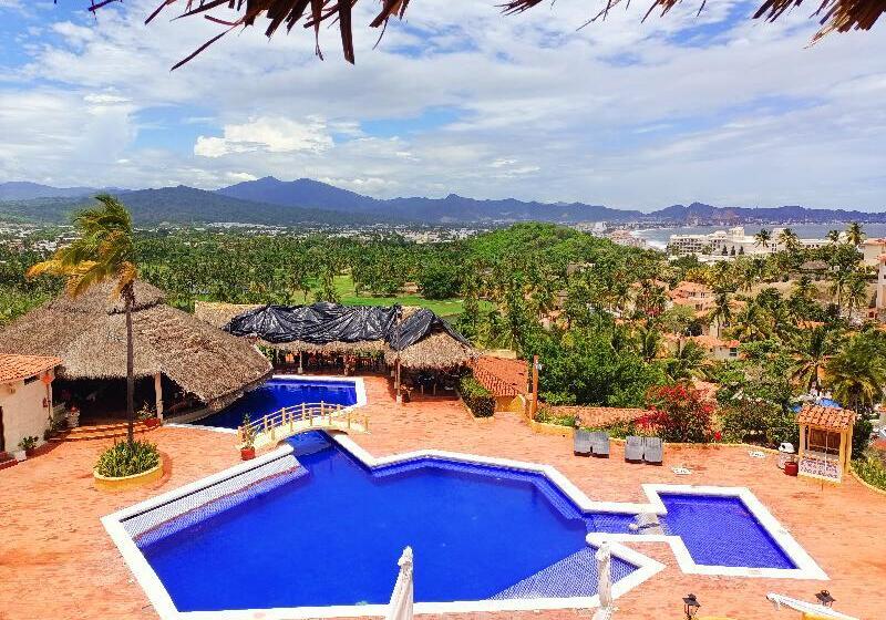 فندق Plaza Tucanes Manzanillo