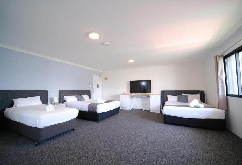 فندق Lakeside Inn Wollongong