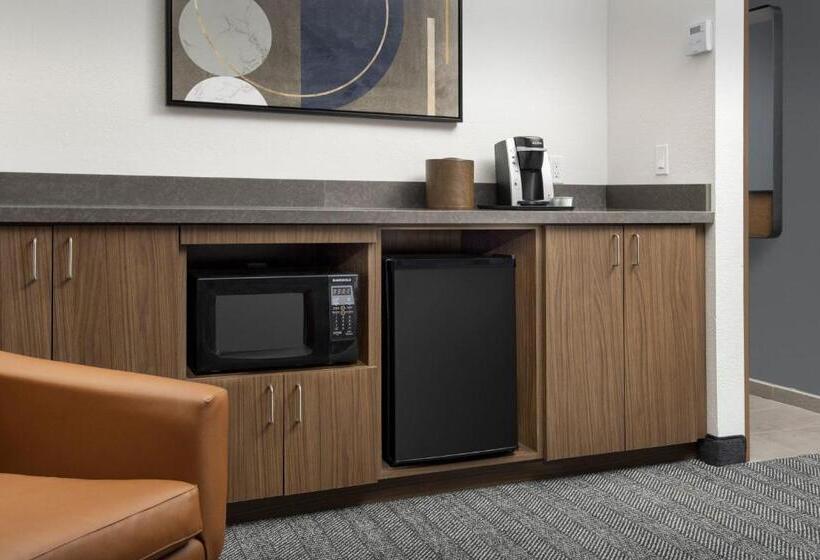 هتل Courtyard By Marriott Savannah Downtown   Historic District