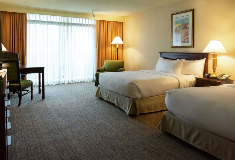 هتل Doubletree By Hilton San Jose