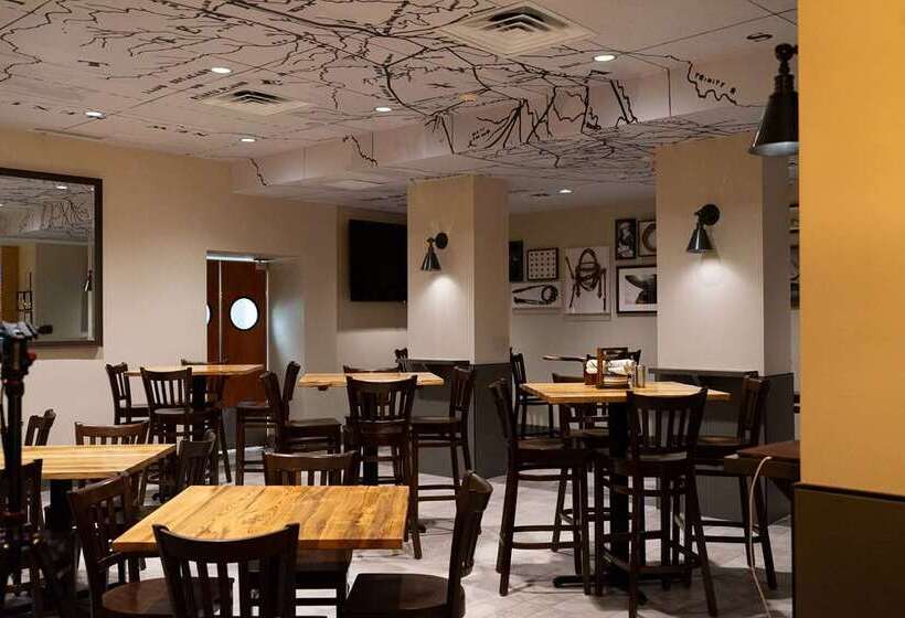 هتل Embassy Suites By Hilton Fort Worth Downtown
