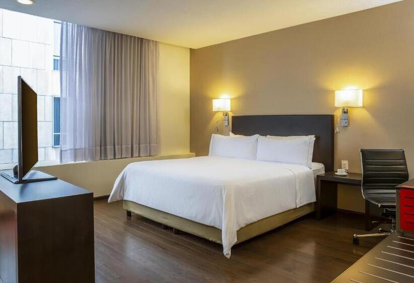 ホテル Fiesta Inn Centro Historico