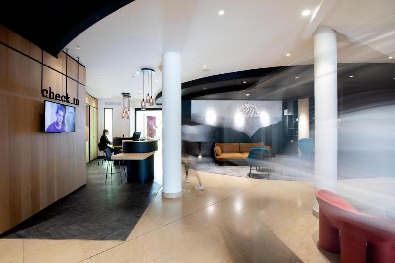 Отель Le Richebourg Hôtel, Restaurant & Spa