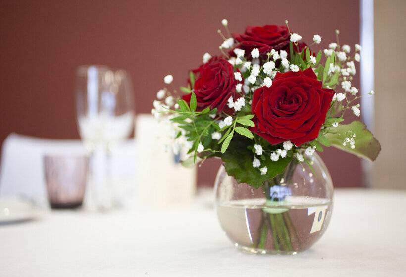 هتل Puerta De Bilbao