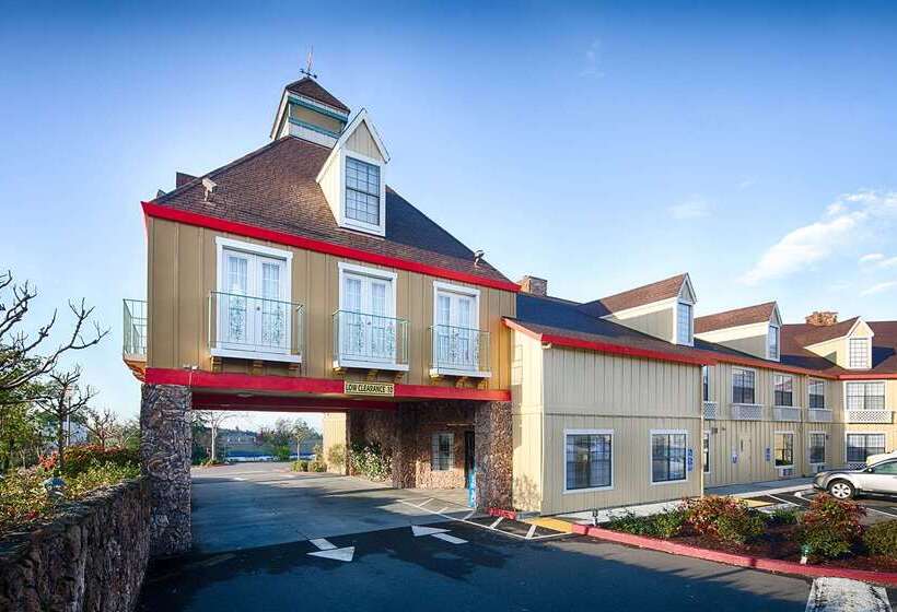 ホテル Red Lion Inn & Suites Auburn