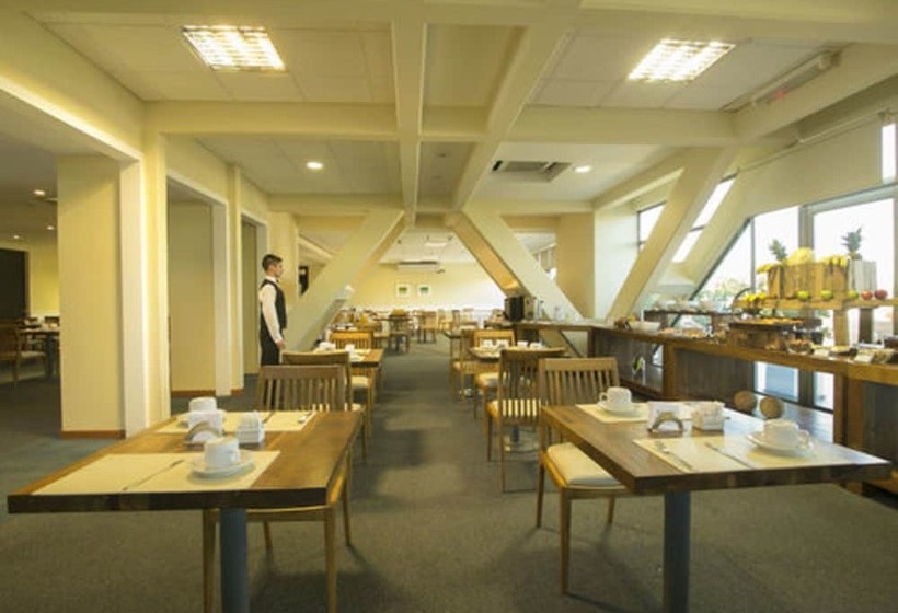 هتل Tower Inn & Suites