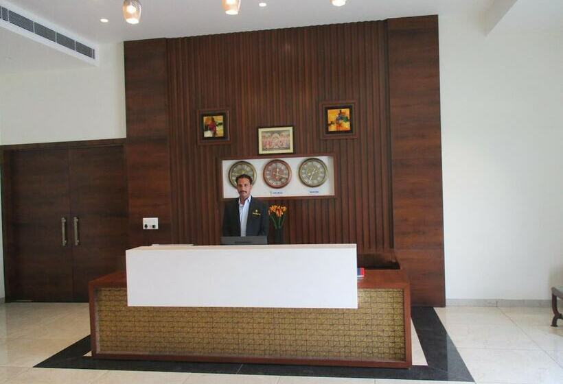 Sentara Hotel And Resort