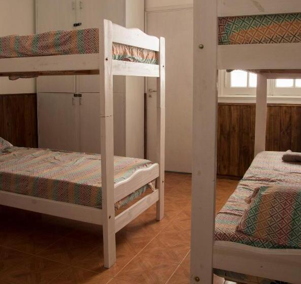 پانسیون Hostel Brown