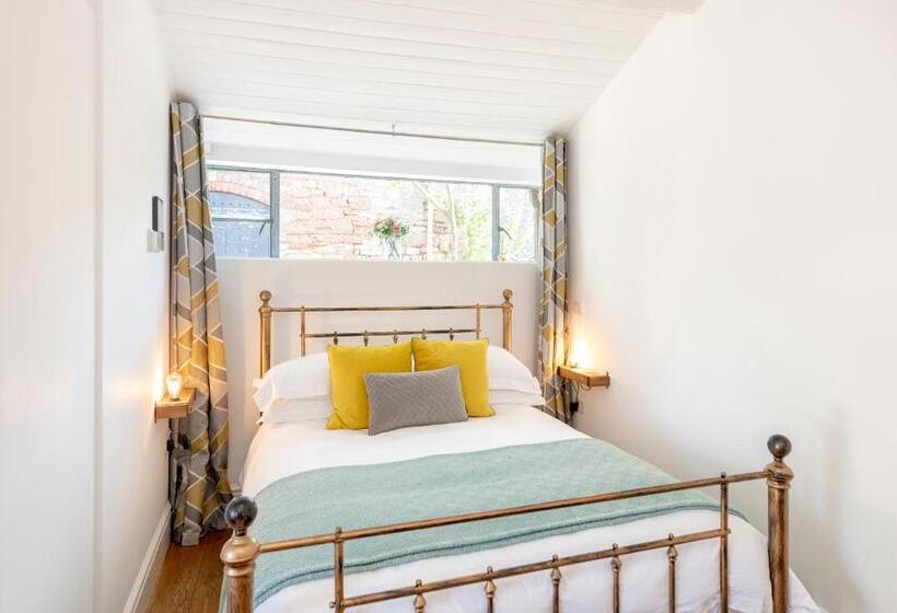 住宿加早餐  The Old Parsonage