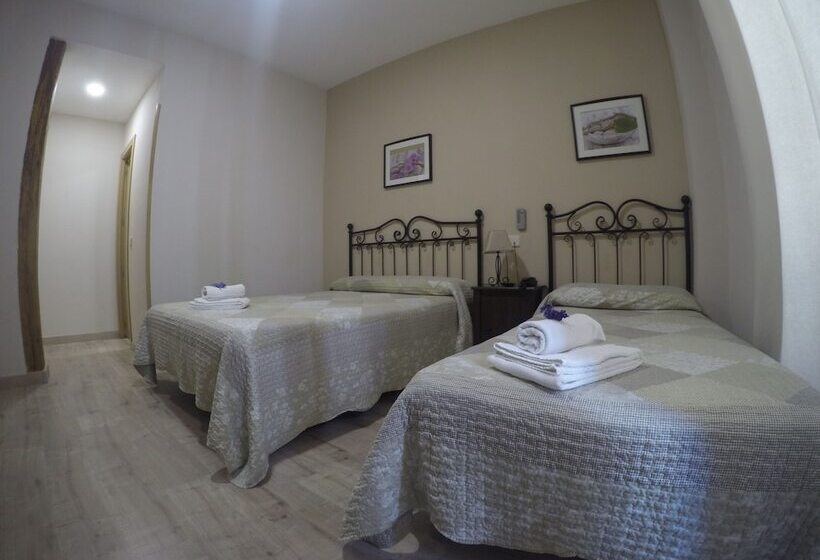 Hostal El Pilar