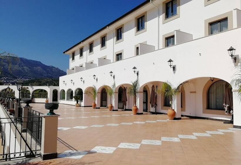 هتل Al Balhara Resort & Spa