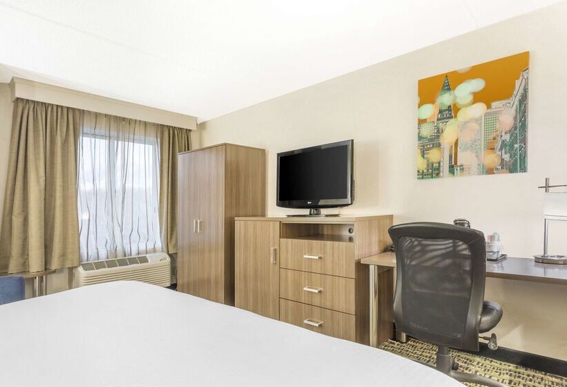 هتل Best Western Plus New Englander