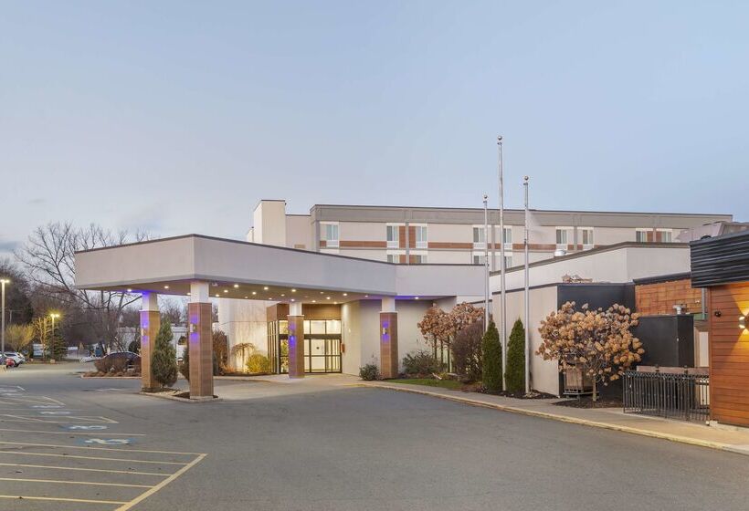 هتل Best Western Plus New Englander