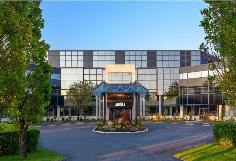 The Jangle Hotel   Paris   Charles De Gaulle   Airport