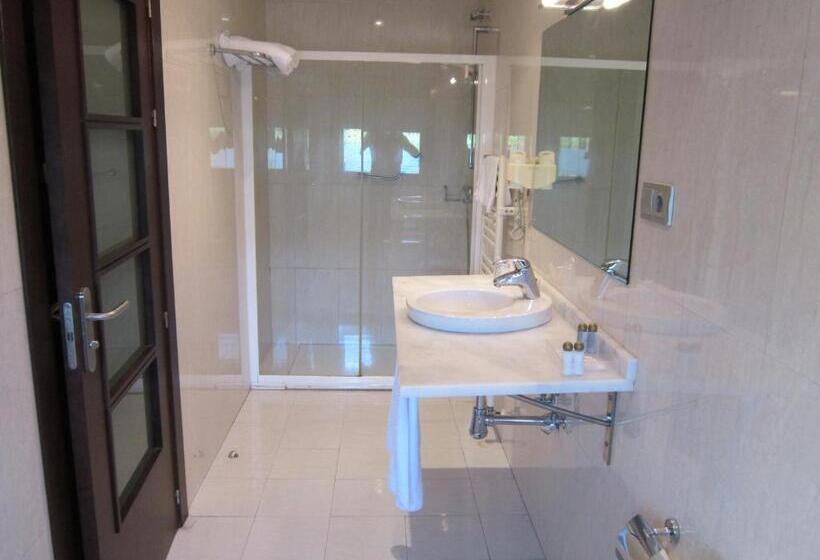 בית מלון כפרי Euba