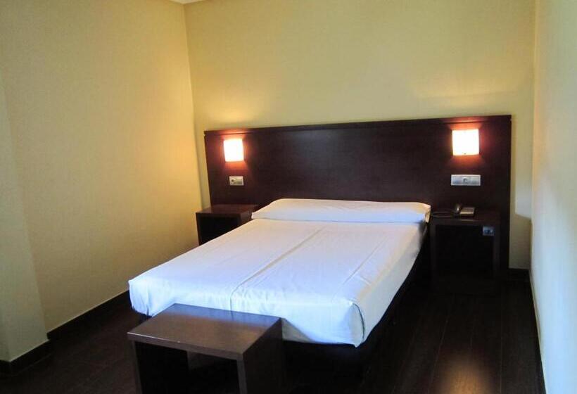 בית מלון כפרי Euba