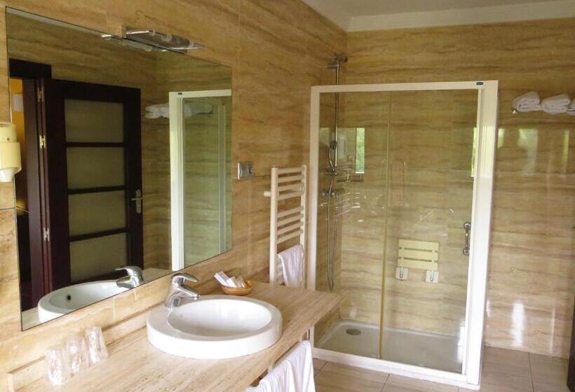 בית מלון כפרי Euba