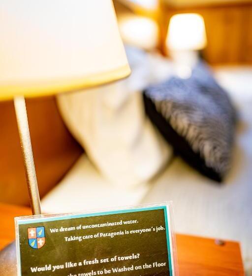 ホテル Hostal Alcázar