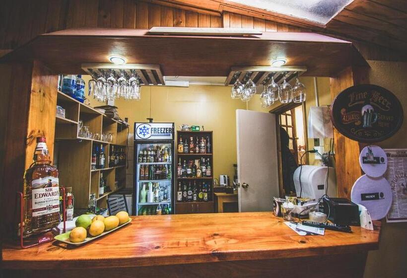 ホテル Hostal Alcázar