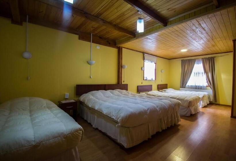 ホテル Hostal Alcázar