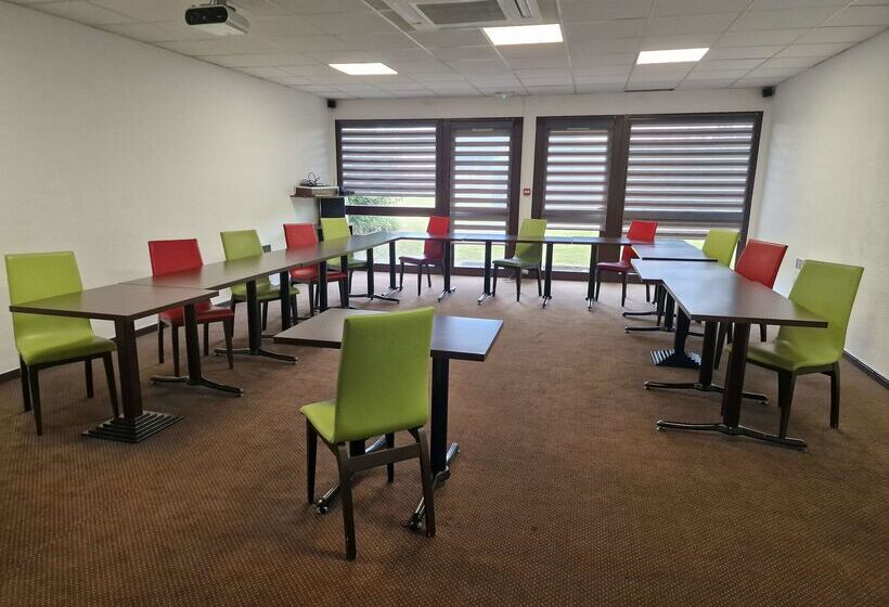 호텔 Kyriad Montluçon   Saint Victor