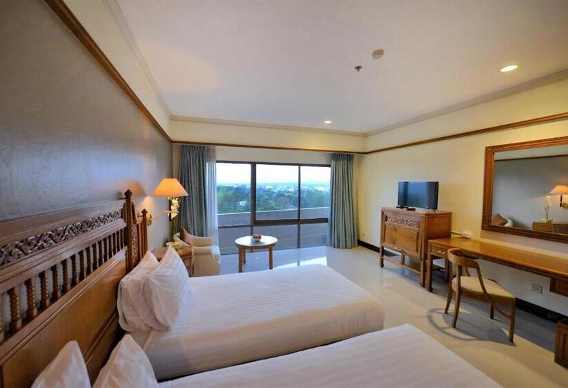هتل Loei Palace
