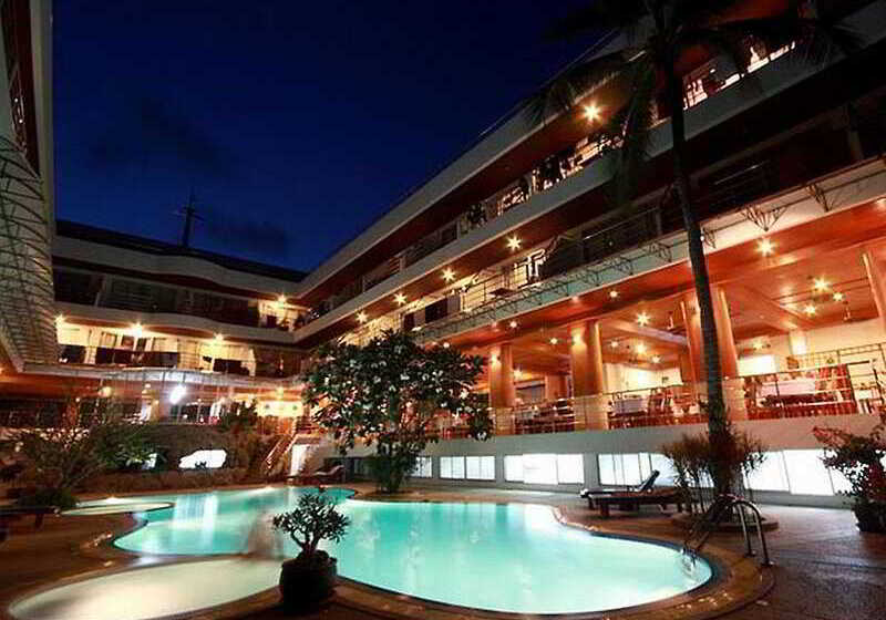 ホテル Samui First House