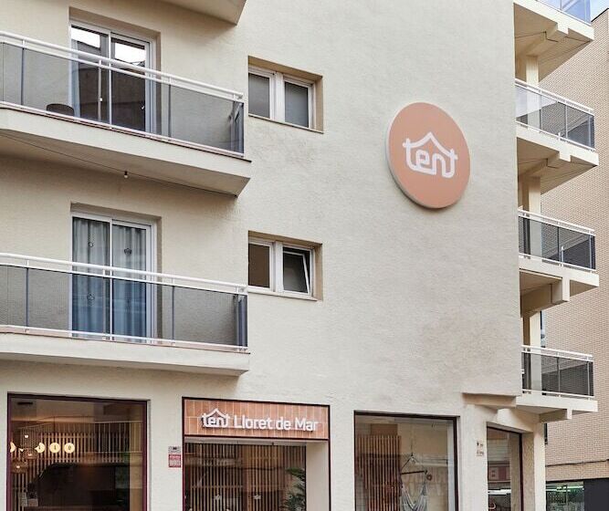 هتل tent Lloret de Mar