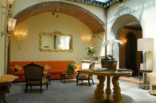 UNAHOTELS Palazzo Mannaioni Toscana