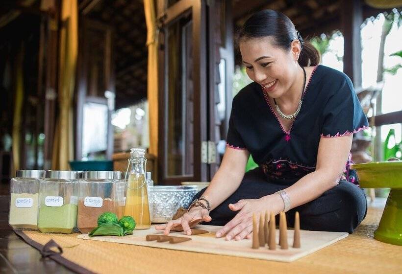 استراحتگاه Jirung Health Village