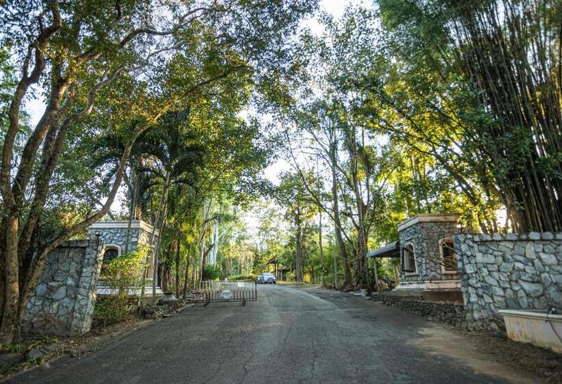 استراحتگاه Jirung Health Village