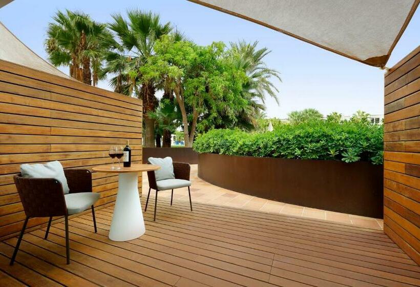 리조트 Grand Palladium Select Palace Ibiza