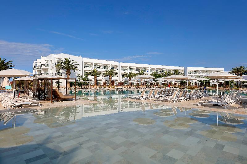 리조트 Grand Palladium Select Palace Ibiza
