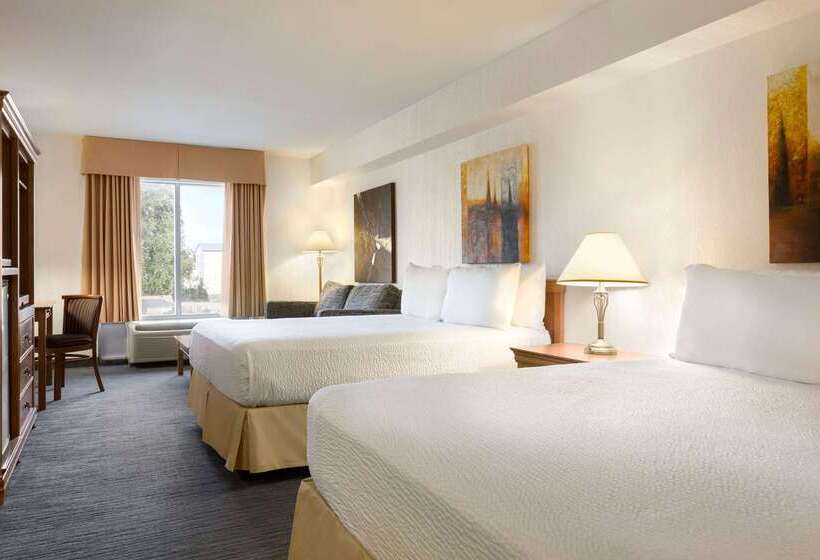 هتل Days By Wyndham Niagara Falls Centre St. By The Falls