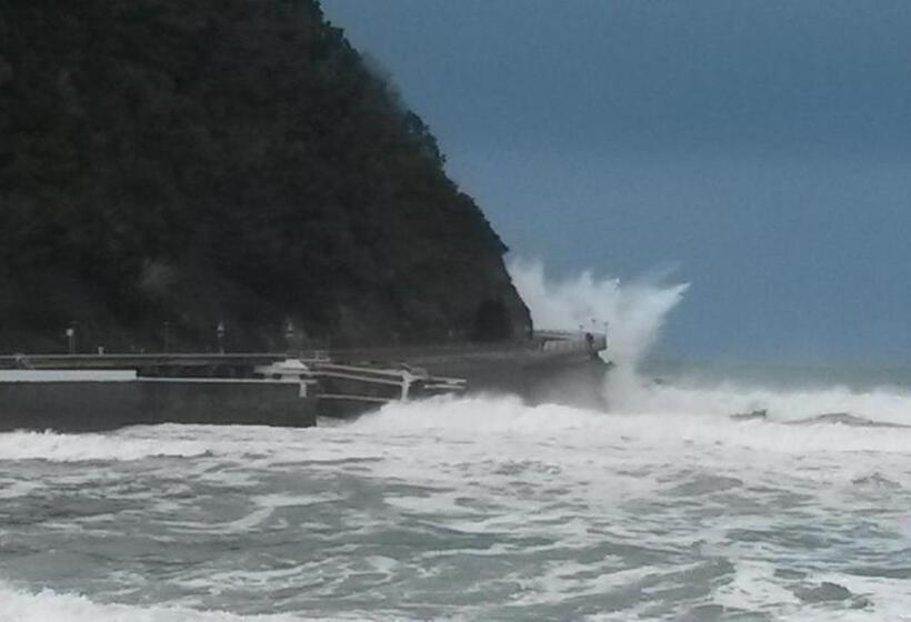 هتل Ekia Pentsioa