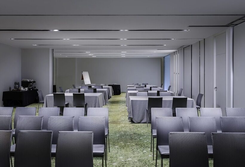 Отель Ikonik Anglí