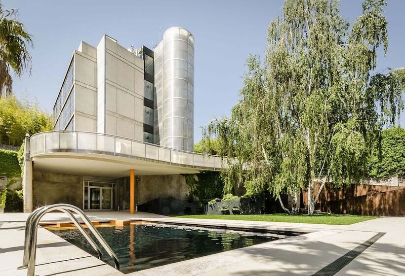 Отель Ikonik Anglí