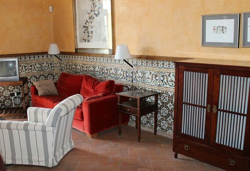 فندق Hospedería Castillo del Papa Luna