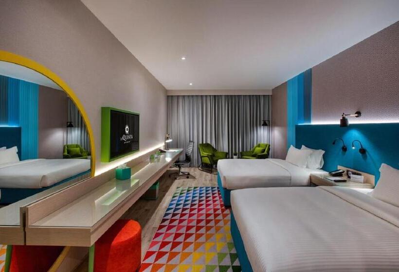 فندق La Quinta By Wyndham Dubai Jumeirah