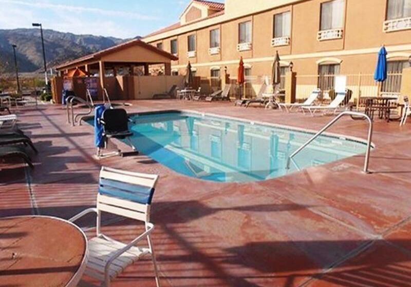 בית מלון כפרי Oasis Inn And Suites Joshua Tree 29 Palms
