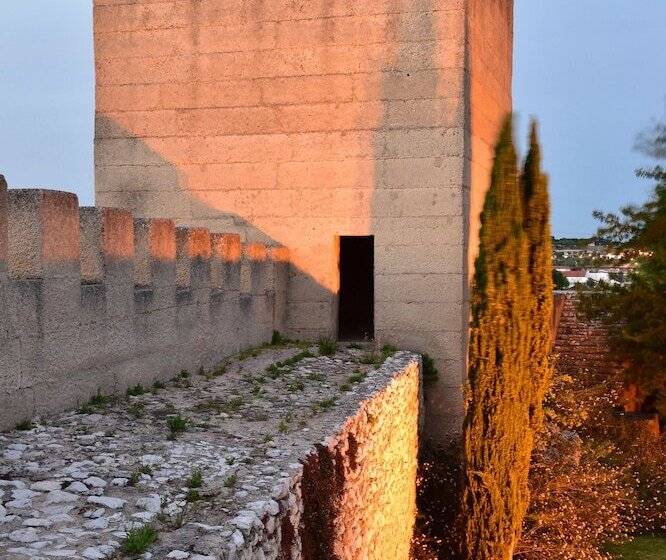 فندق Pousada Castelo De Alcacer Do Sal